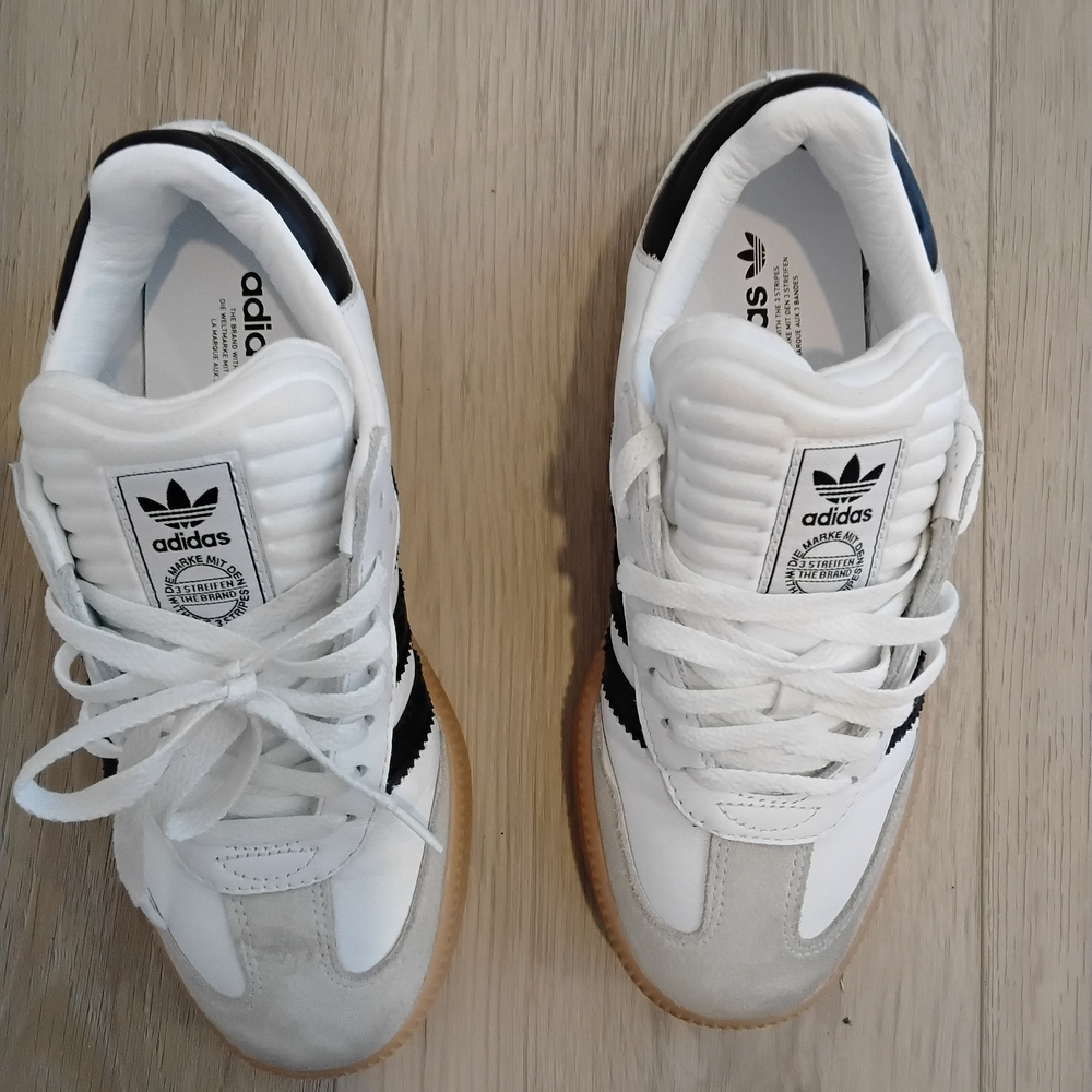 Adidas White and Black Sneakers - Picture 2 of 6